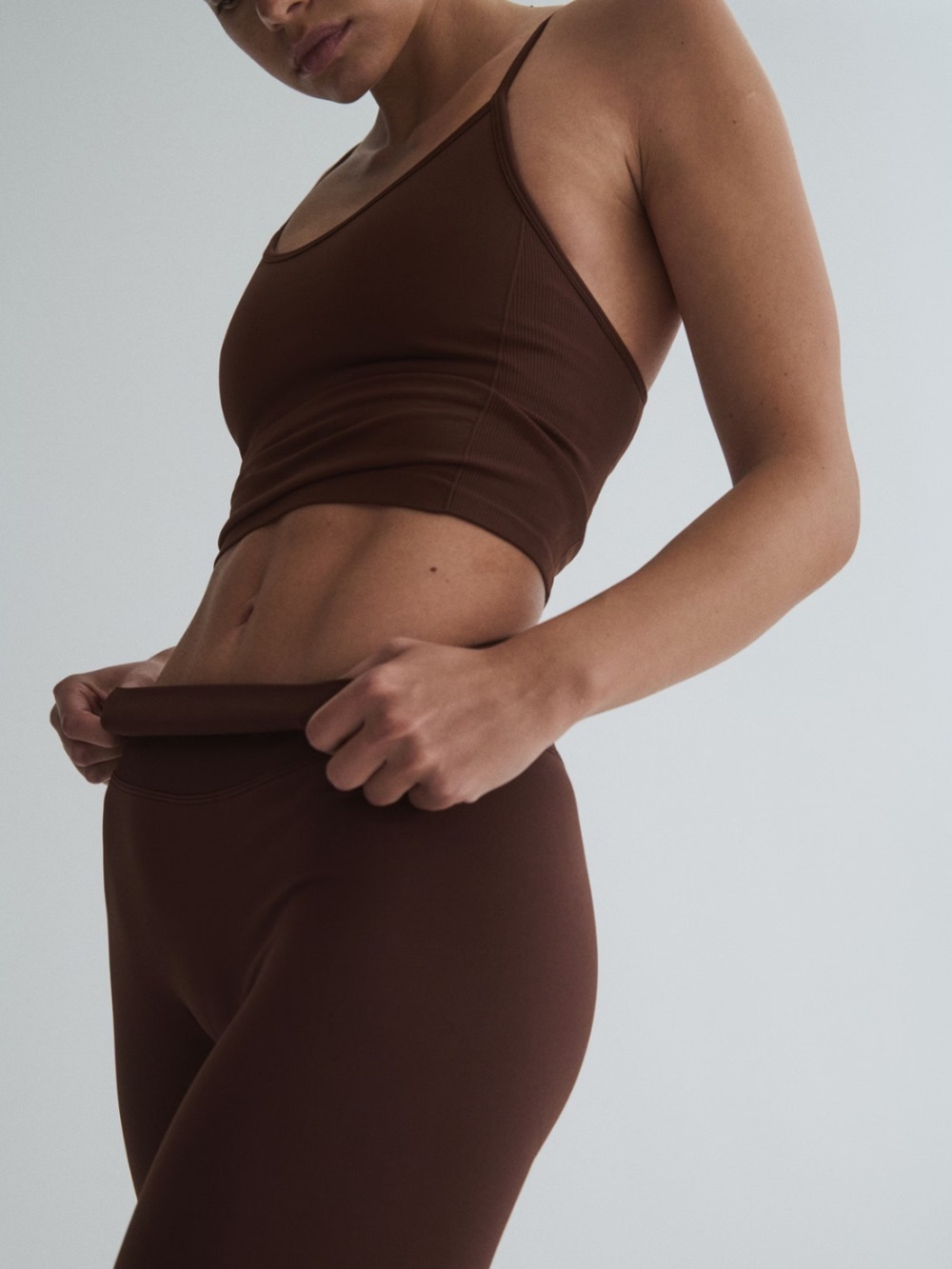 H&M Sport chocolate brown set. Adjustable sports bra and high waisted leggings